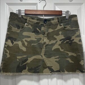 Kendall & Kylie Camouflage Mini Skirt